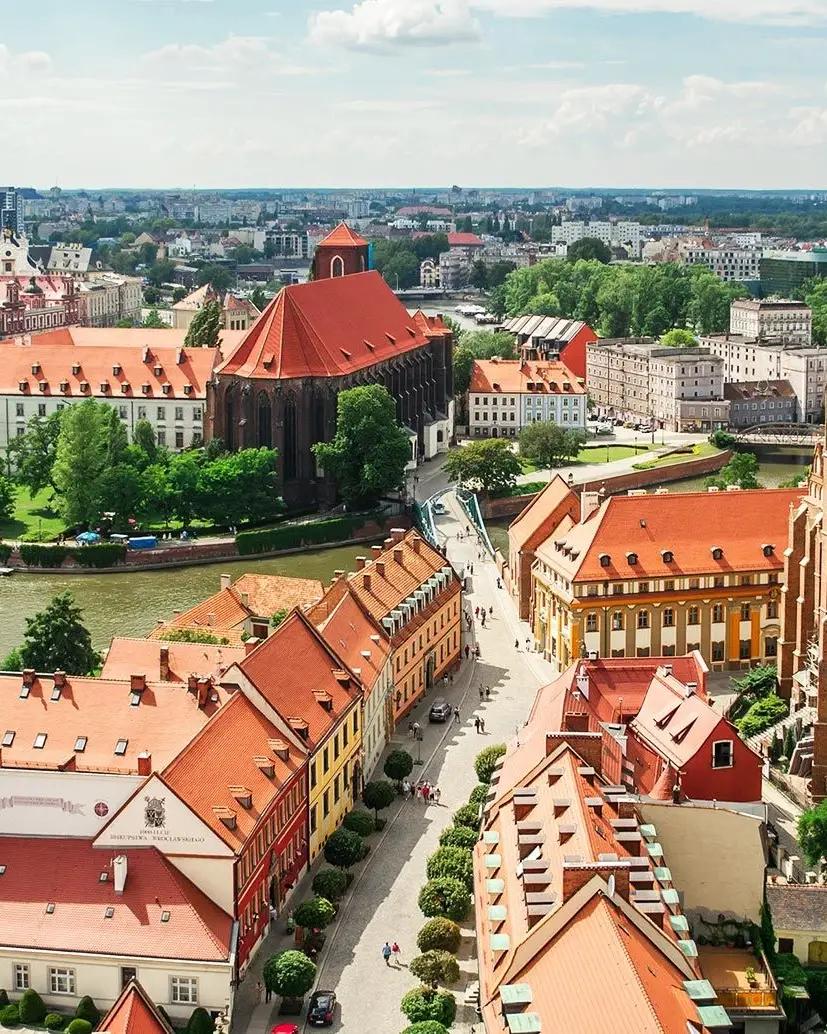 Wrocław: Una ciudad de puentes, historia y encanto