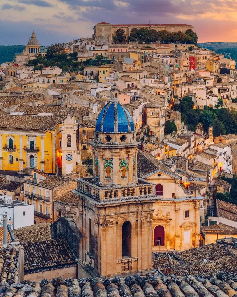 Alle Farben Siziliens, in der schönen Stadt Ragusa