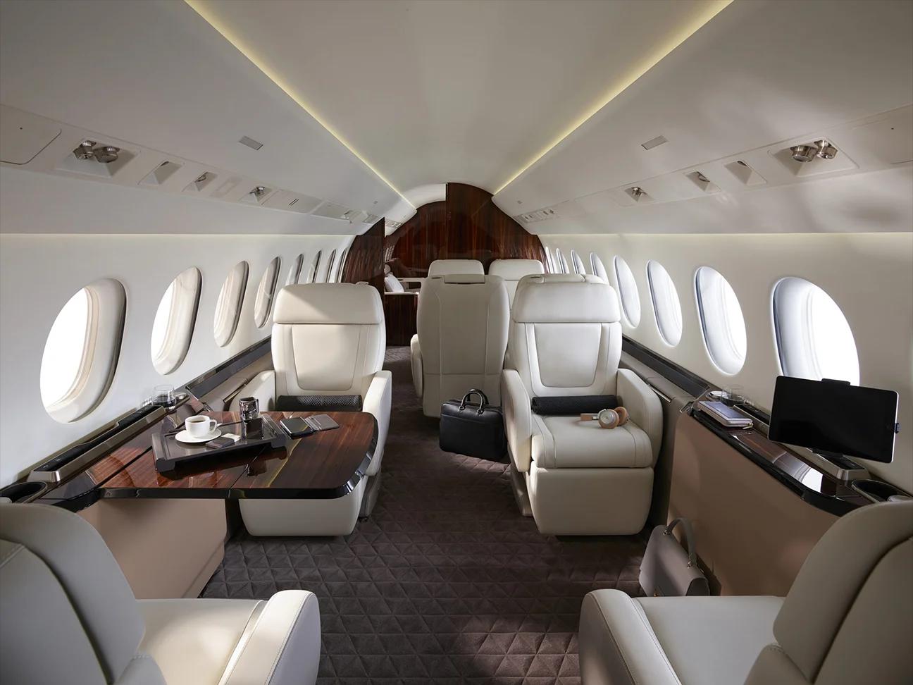 falcon8x-newinterior-01-1-scaled