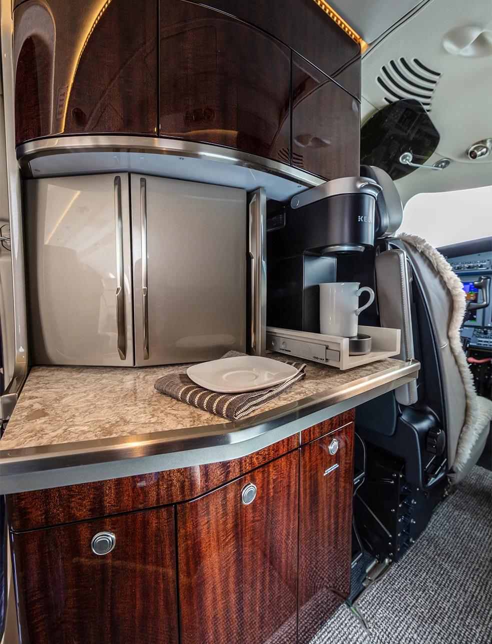 cessna-cj4-gen2-galley