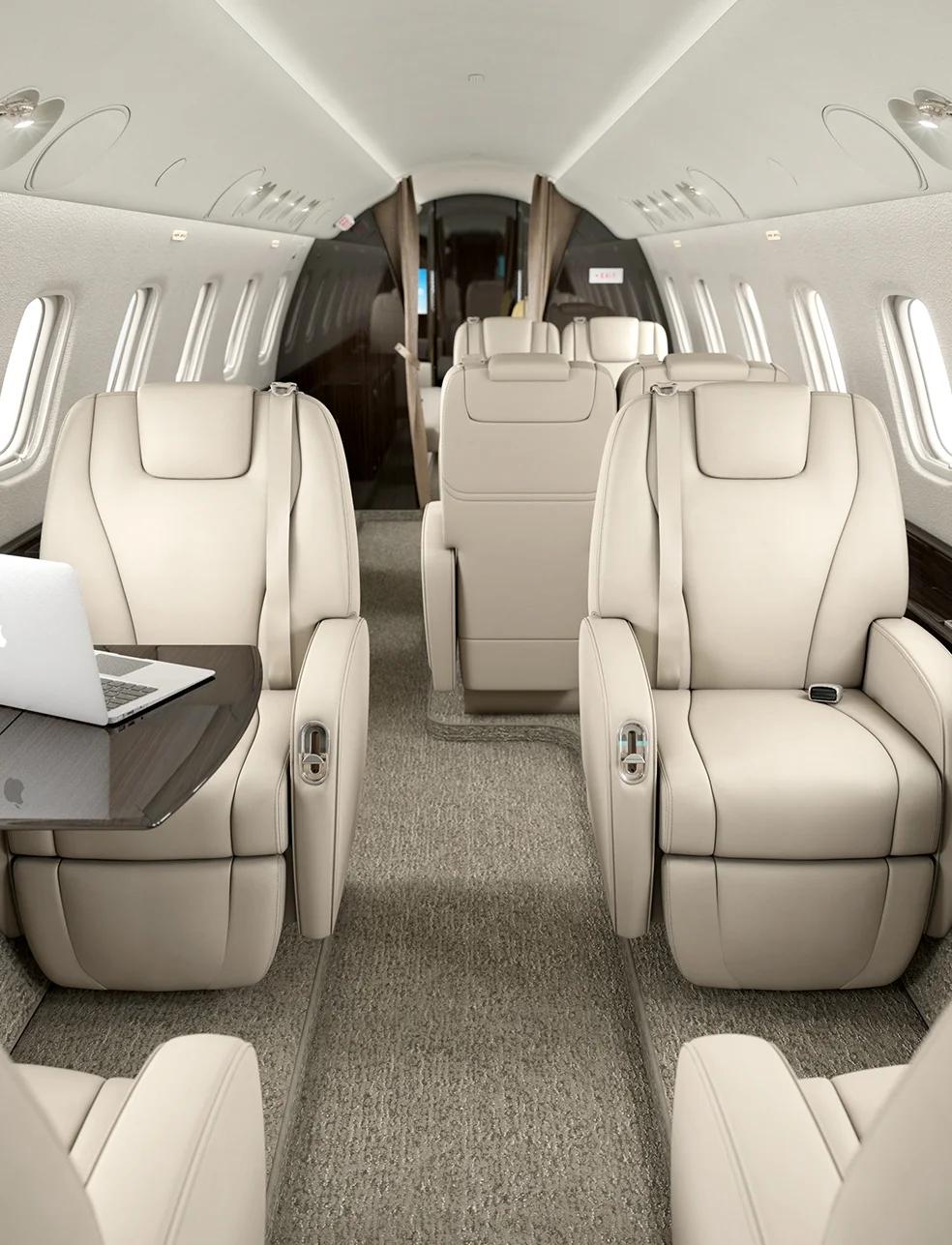 legacy-650e-cabin