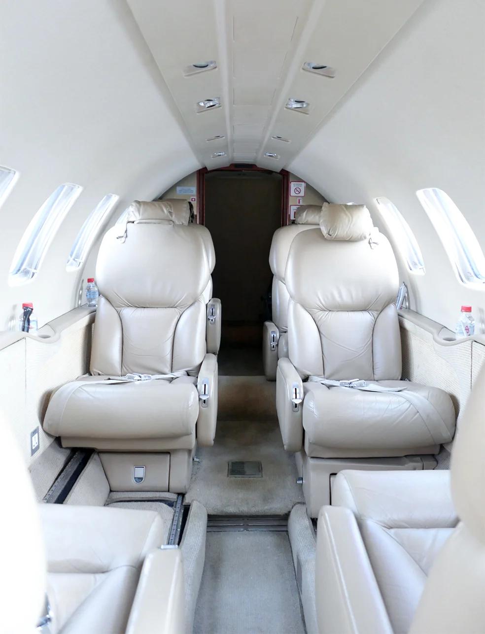 cessna-citation-bravo-cabin