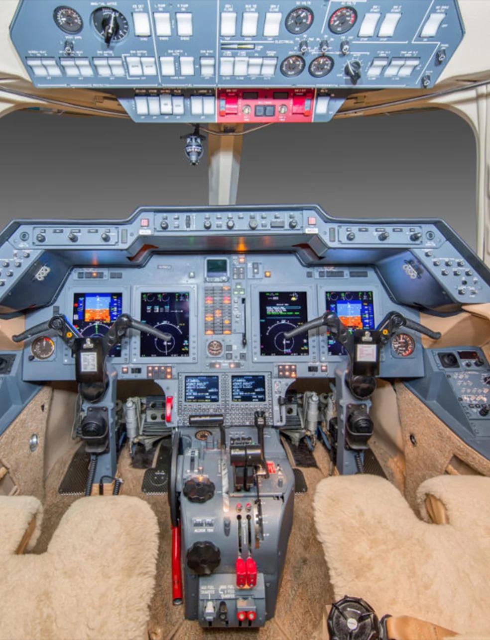 hwker-900-cockpit