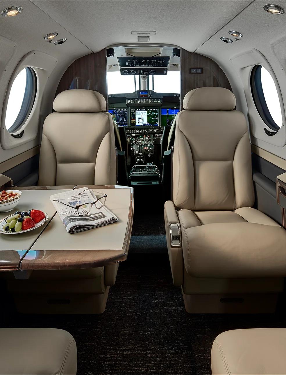 king-air-90gtx-cabin
