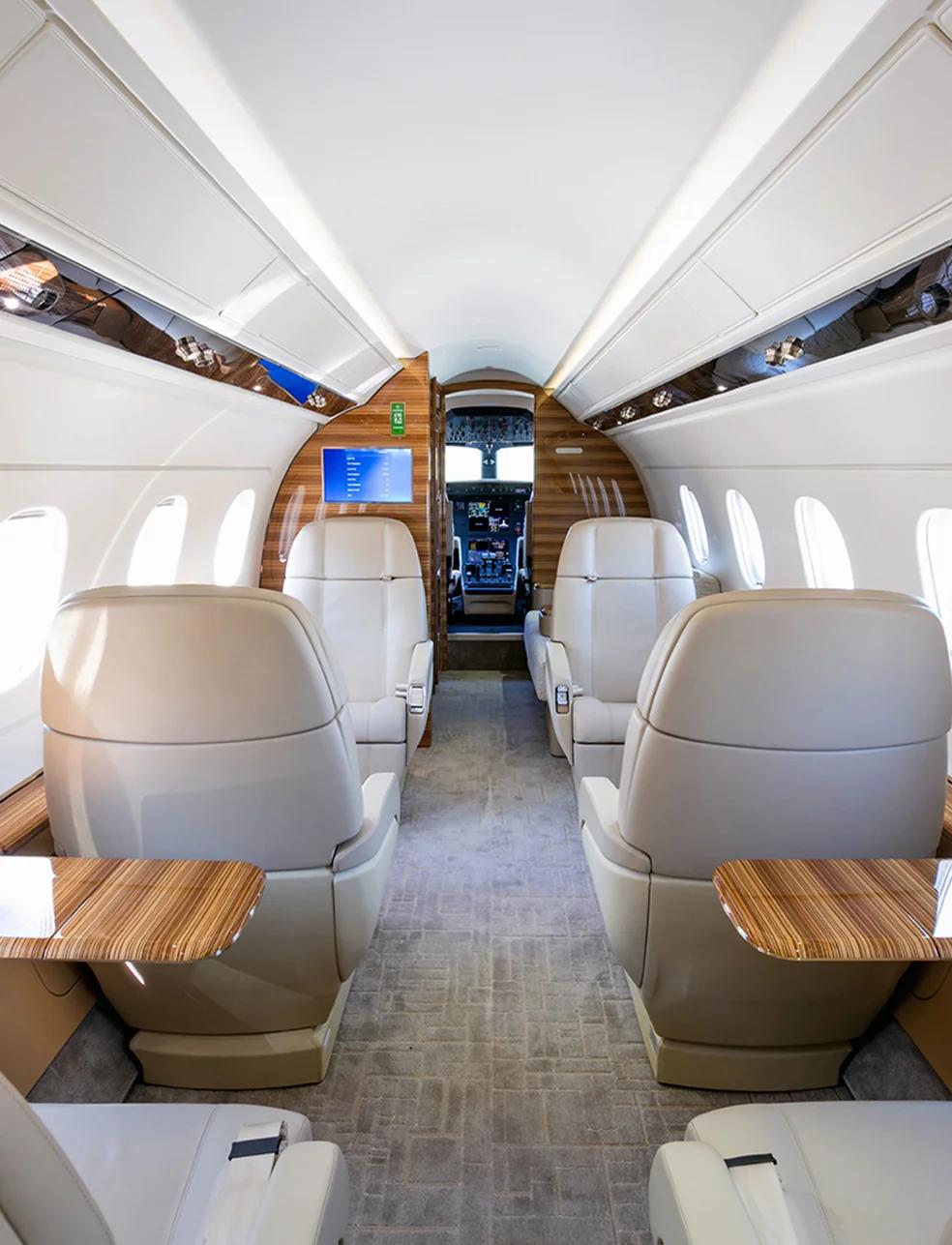 legacy-450-cabin