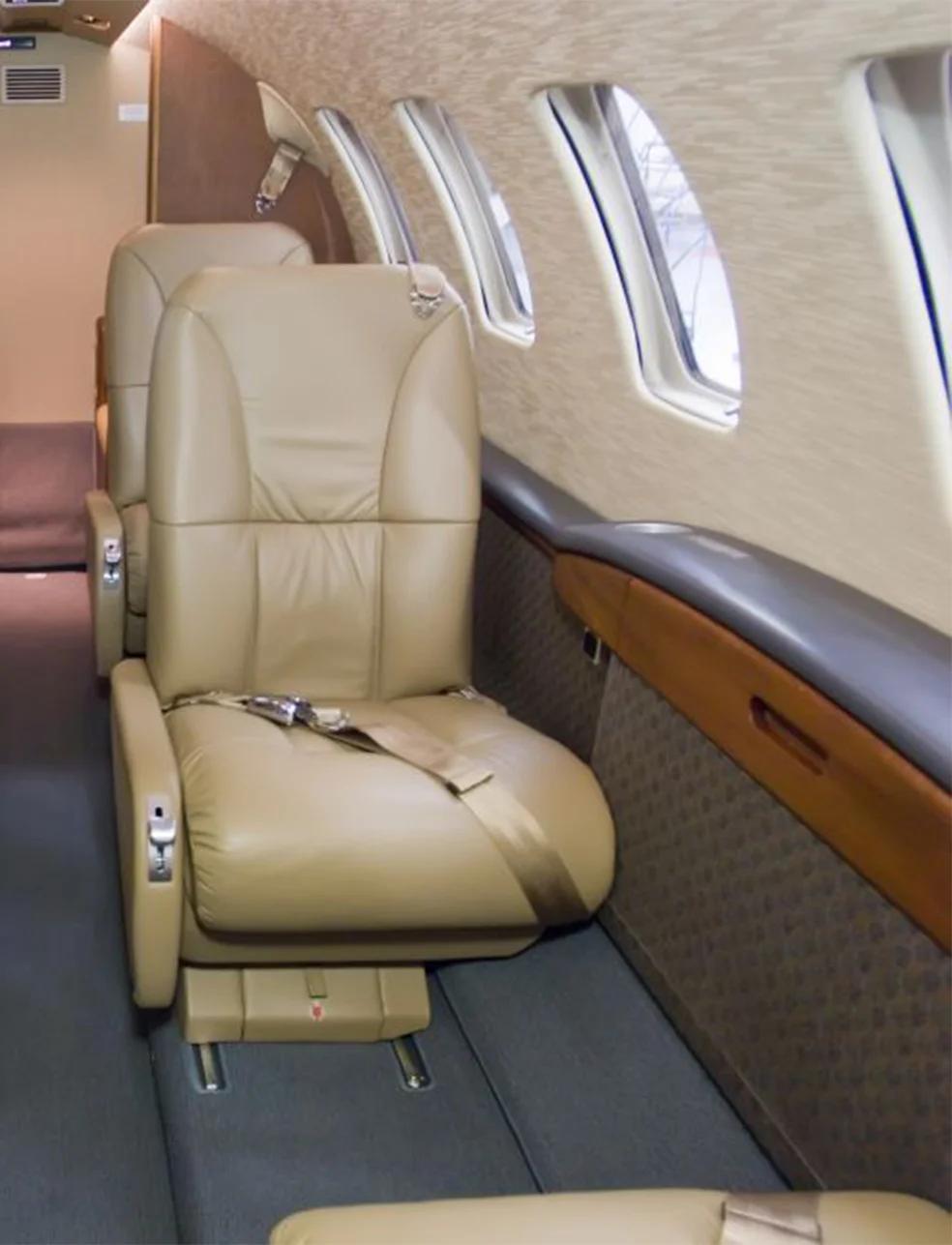 cj2-cabin2