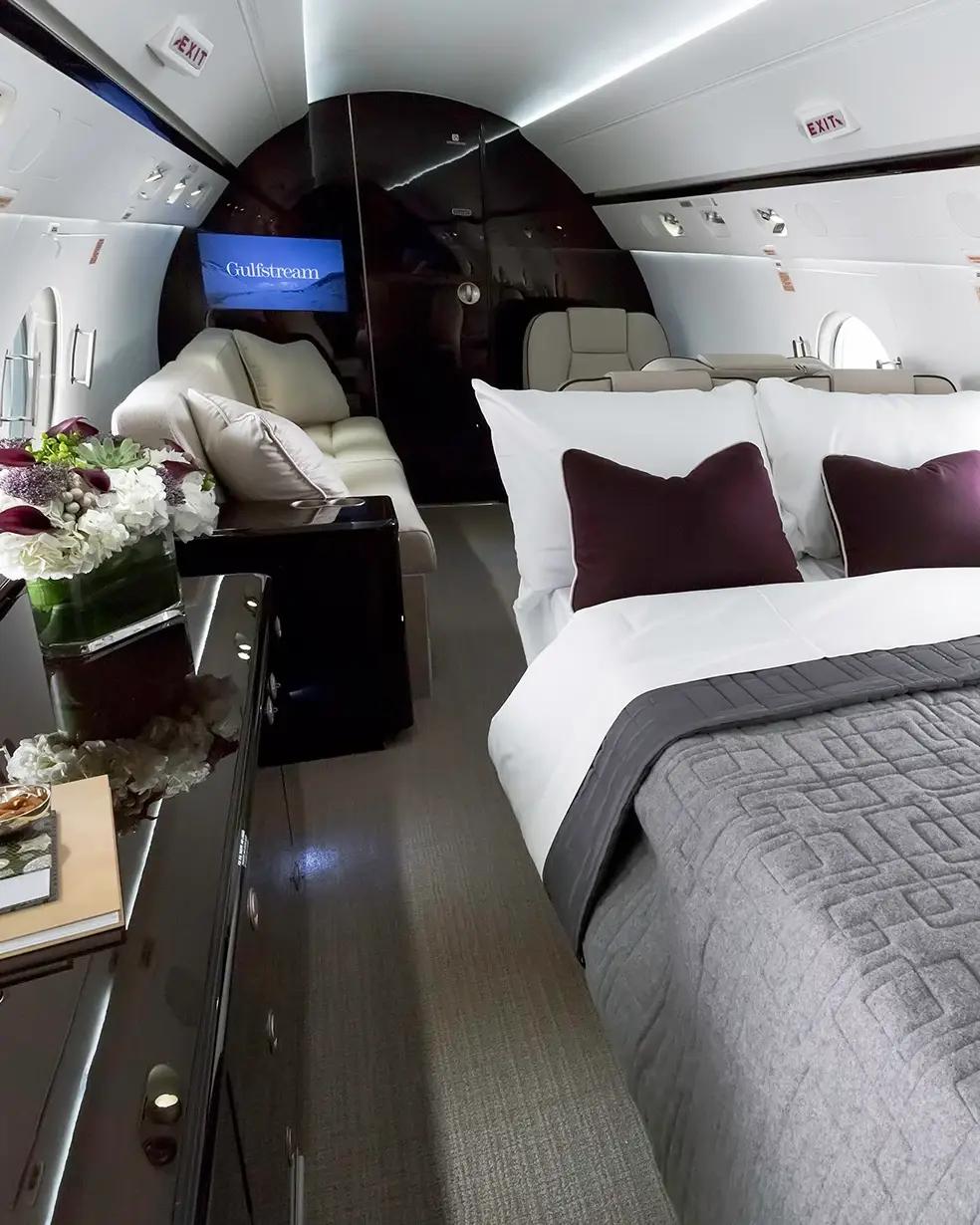 gulfstream-g550-interior-bed