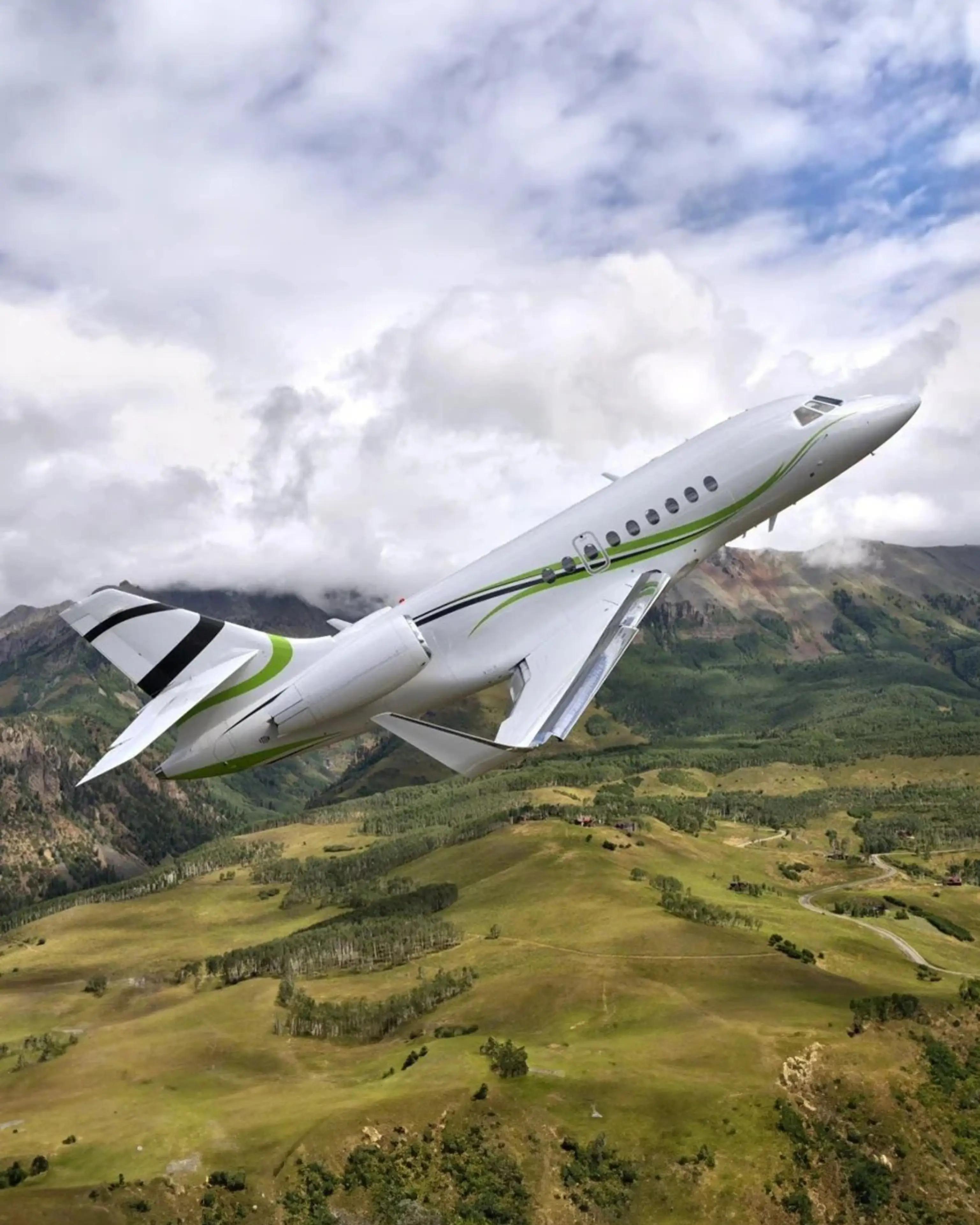 falcon-2000s-take-off