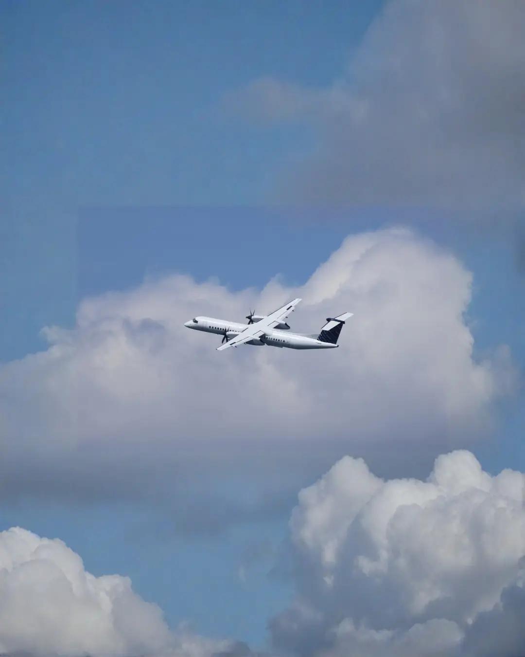 dash-8-q-400