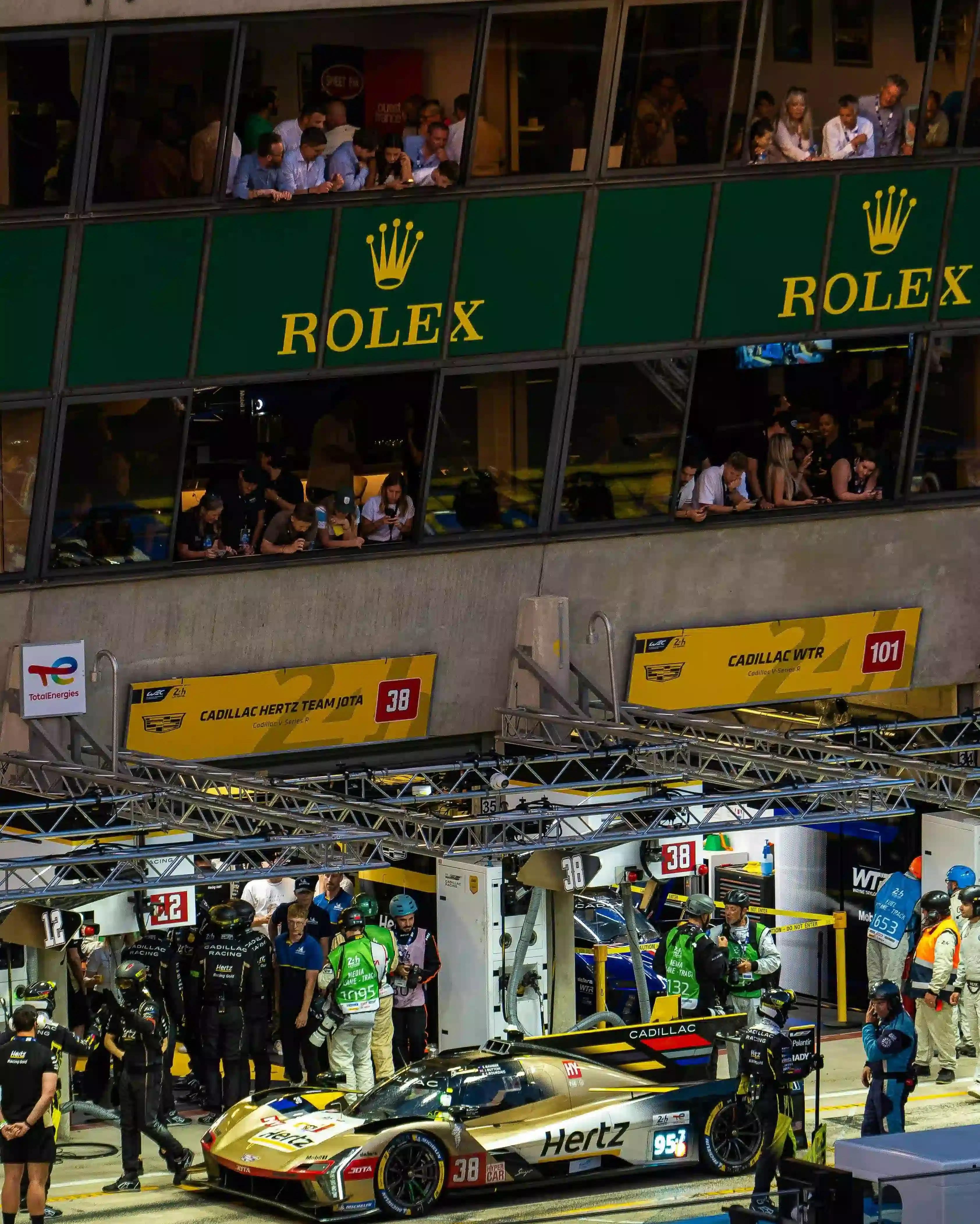 Pit stop in the 24 hours of le Mans